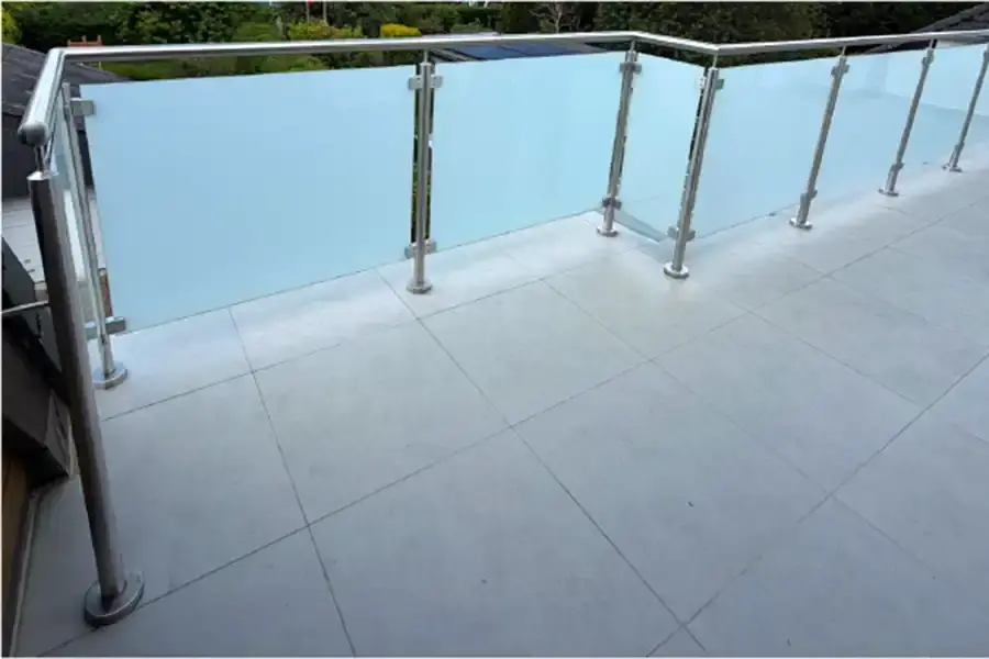 Balkongeländer mit VSG-Glas